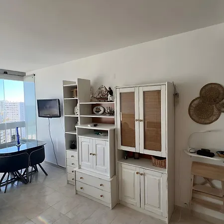 Modern Apartment *